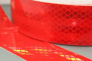 Світловідбивна стрічка 3М™ Diamond Grade™ 997-72, червона